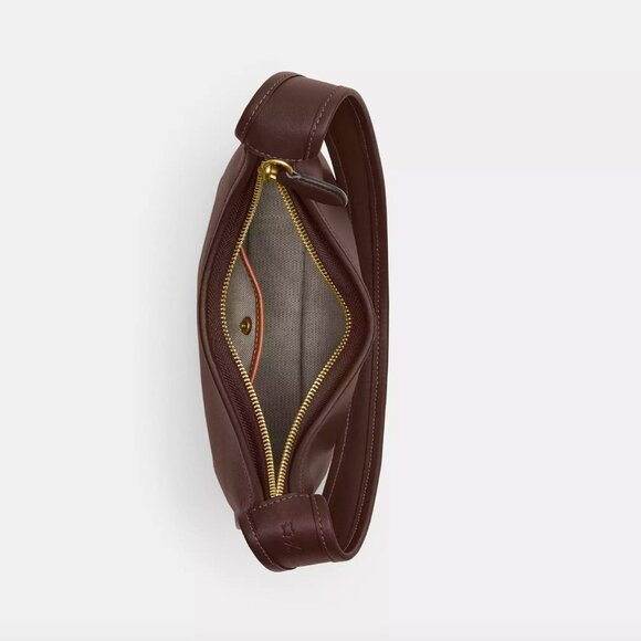 Coach Curve Zip - Picture 4 of 6